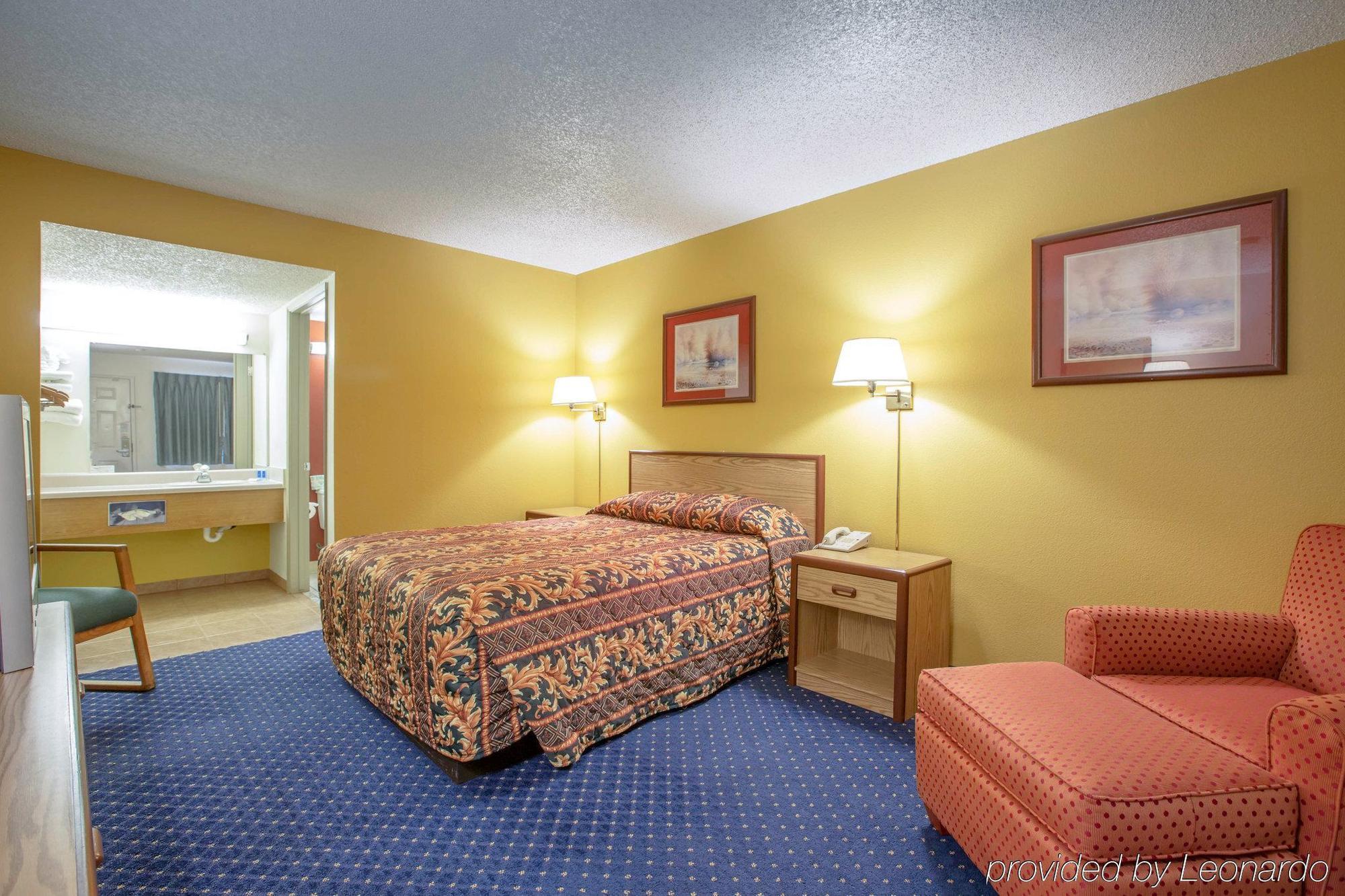 โมเทล 6 เฟรสโน โยเซมิตี ไฮเวย์ Hotel ภายนอก รูปภาพ