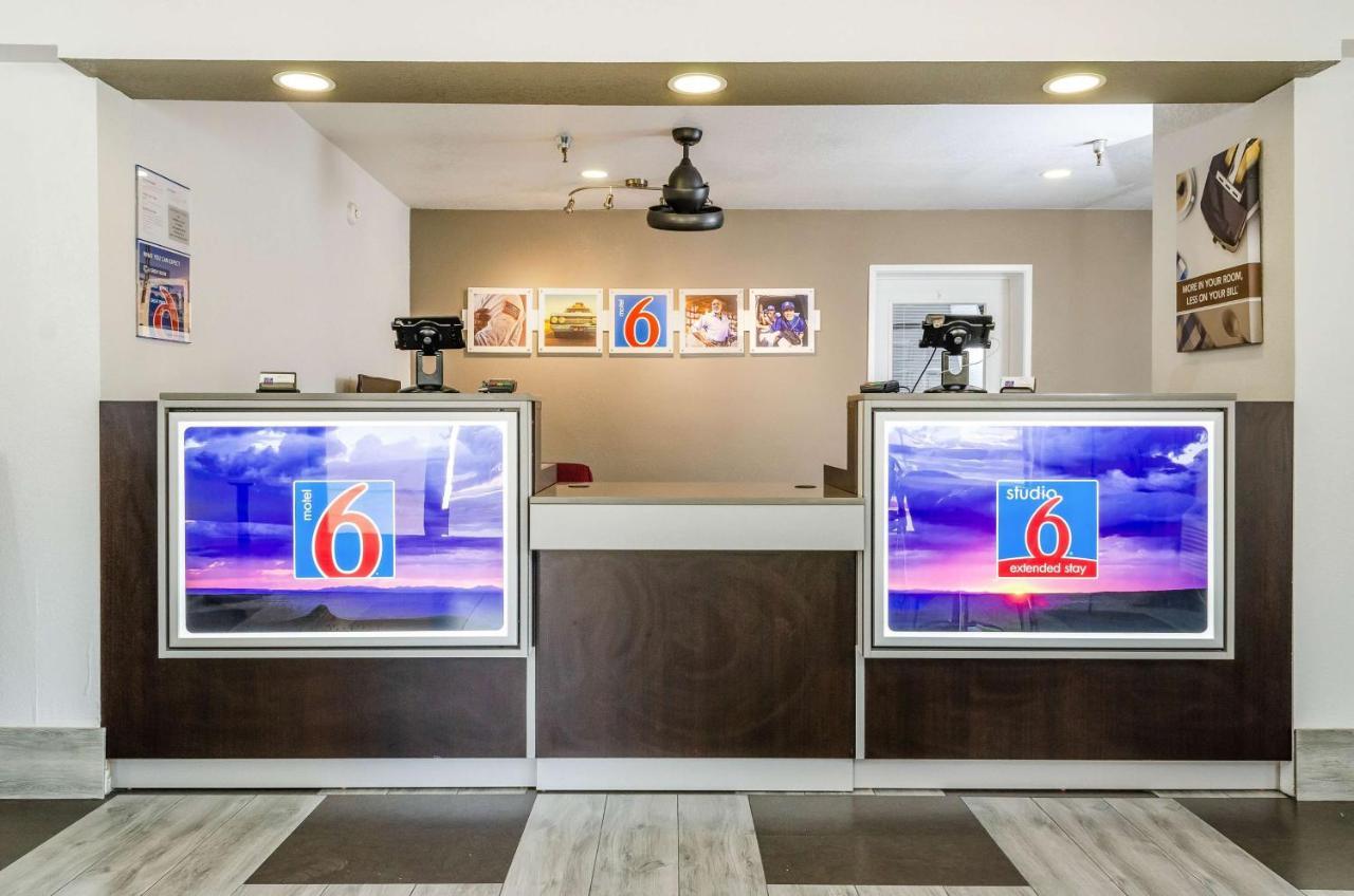 โมเทล 6 เฟรสโน โยเซมิตี ไฮเวย์ Hotel ภายนอก รูปภาพ