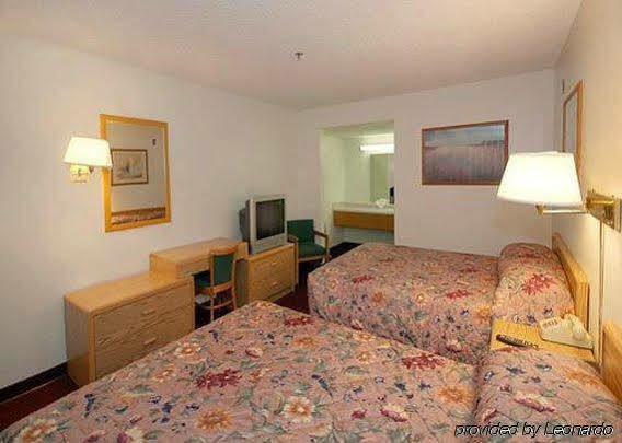 โมเทล 6 เฟรสโน โยเซมิตี ไฮเวย์ Hotel ภายนอก รูปภาพ